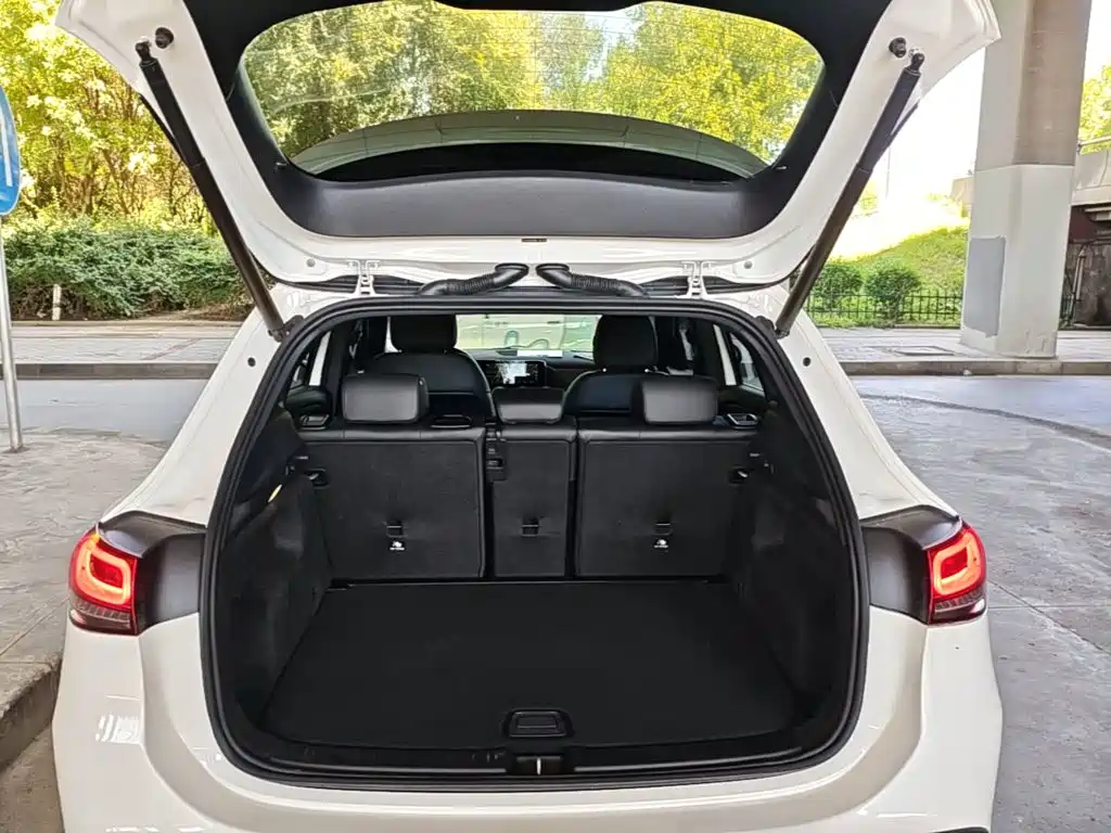 Mercedes-Benz GLA — миниатюра 19