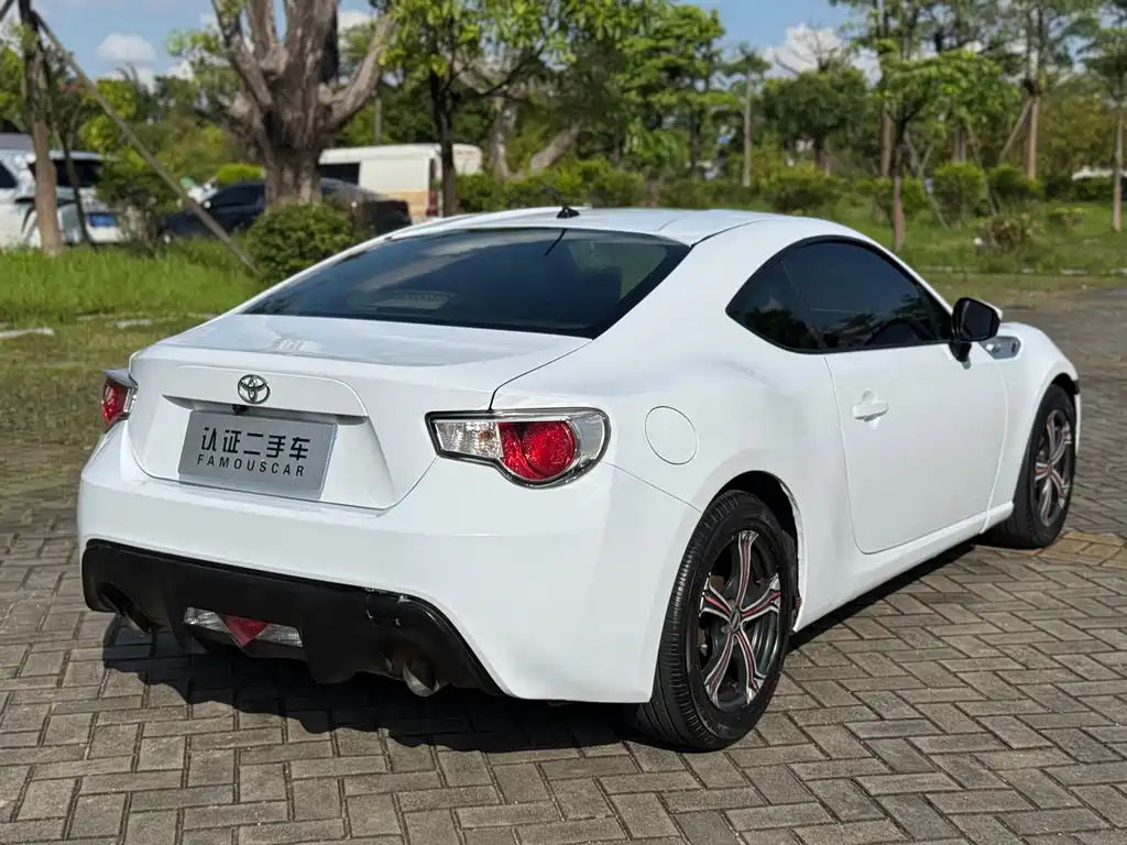 Toyota 86 2.0L Auto Luxury Type, фото 18