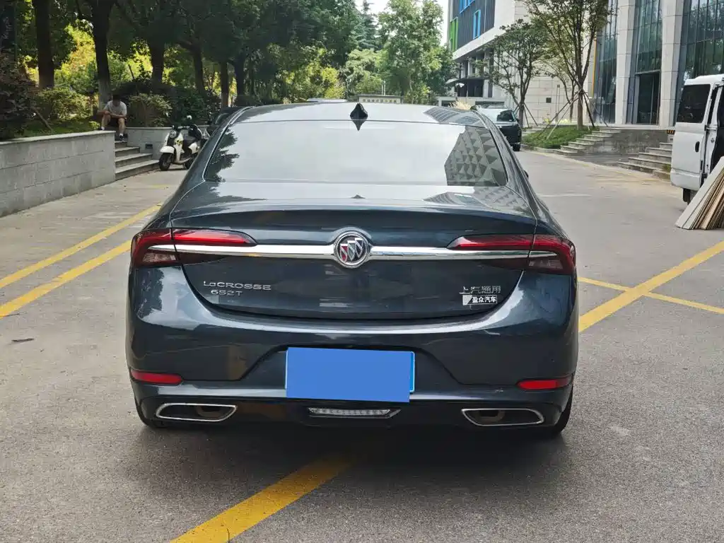 Buick LaCrosse — миниатюра 9
