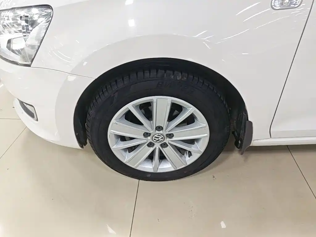 Volkswagen Santana — миниатюра 23