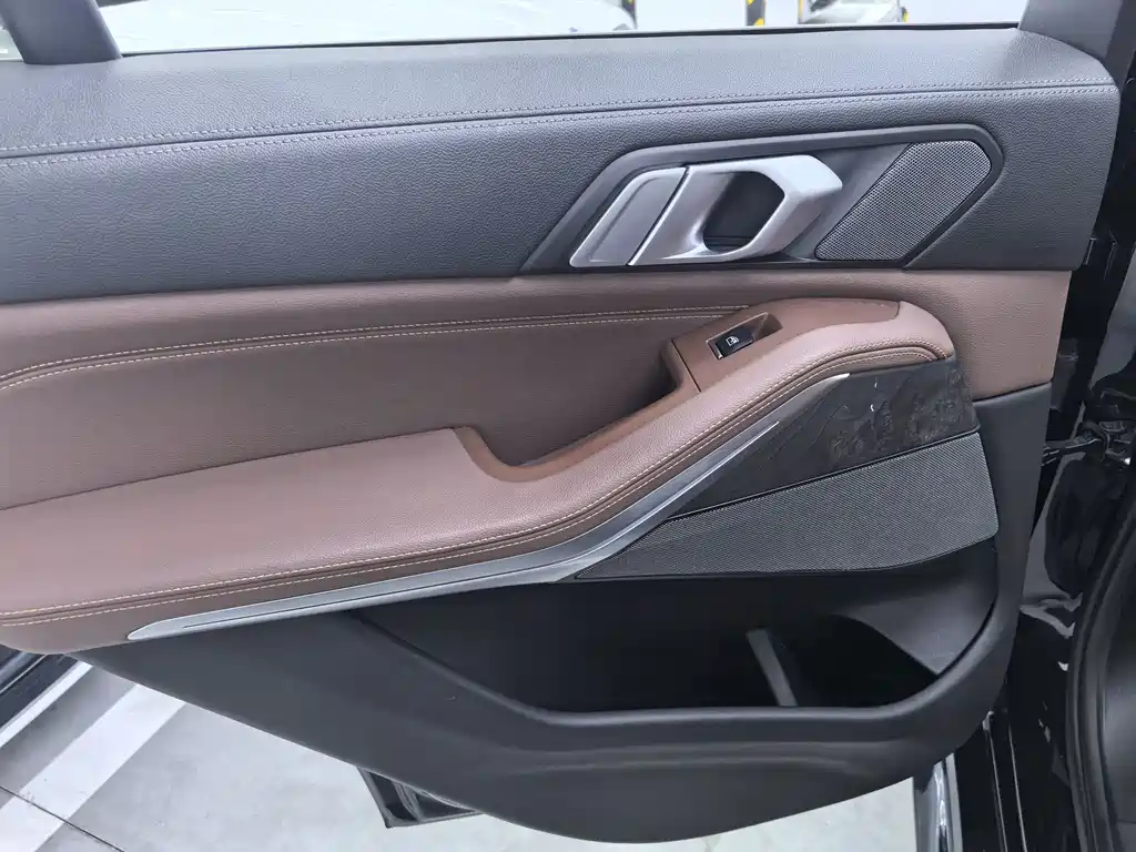BMW X5 (Import) — миниатюра 8