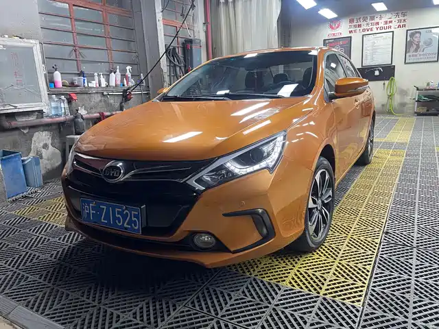 2015 BYD Qin