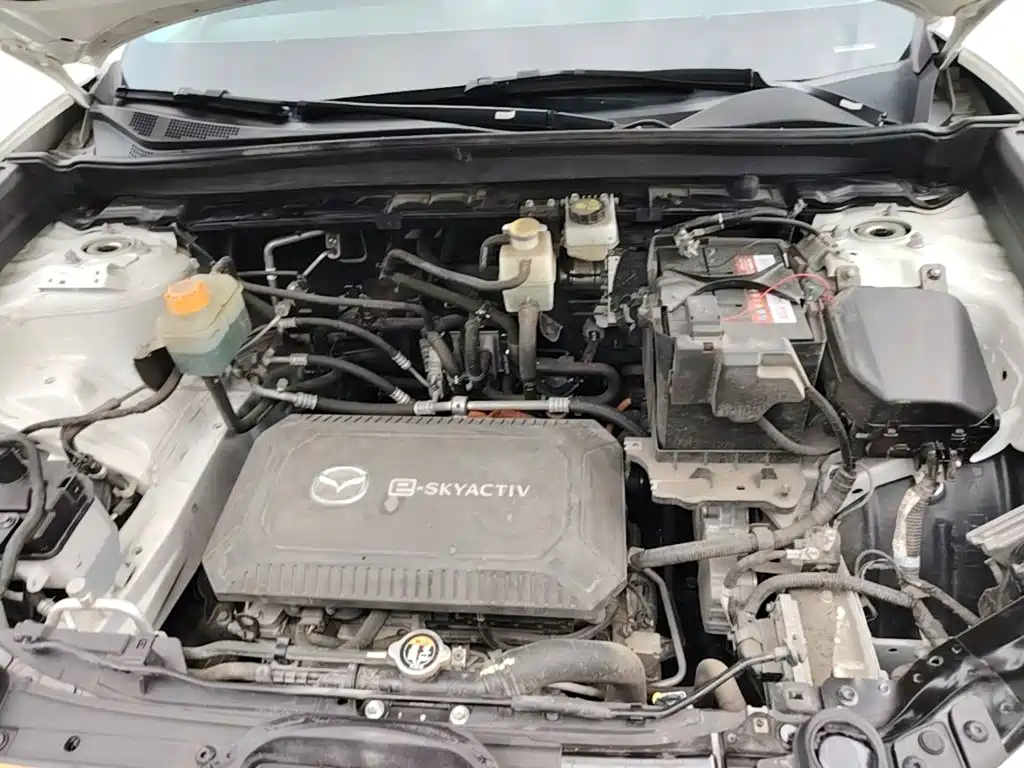 Mazda CX-30 EV — миниатюра 20