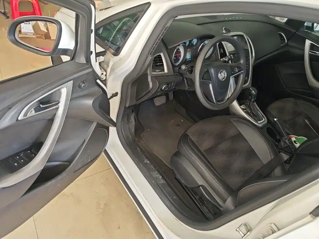 Buick Excelle — миниатюра 16