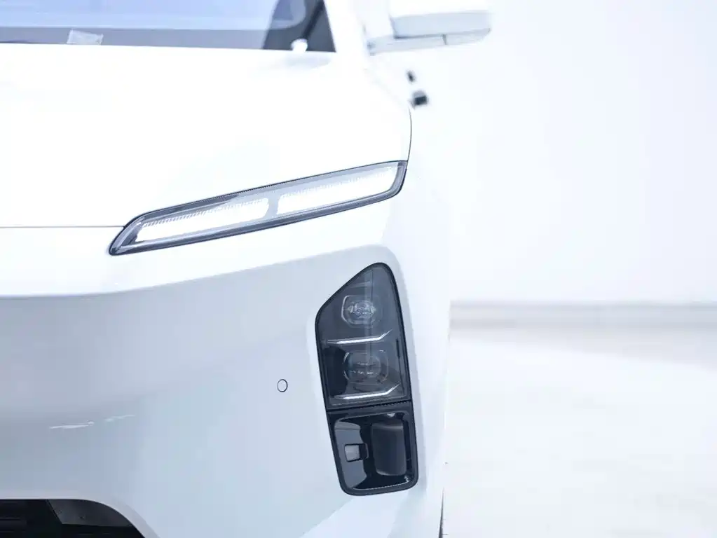 NIO ET5 — миниатюра 7