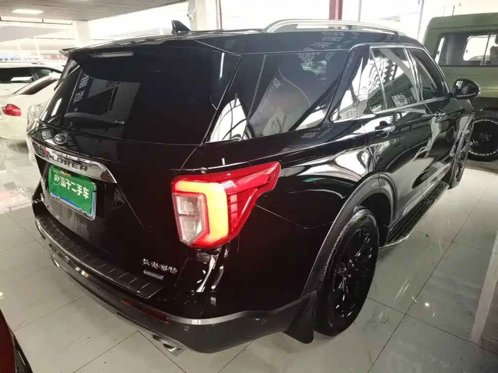 Ford Explorer — миниатюра 7