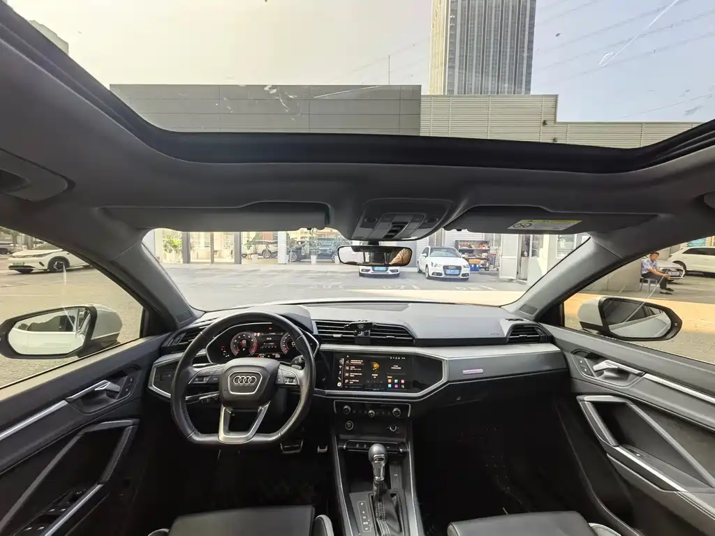 Audi Q3 — миниатюра 5