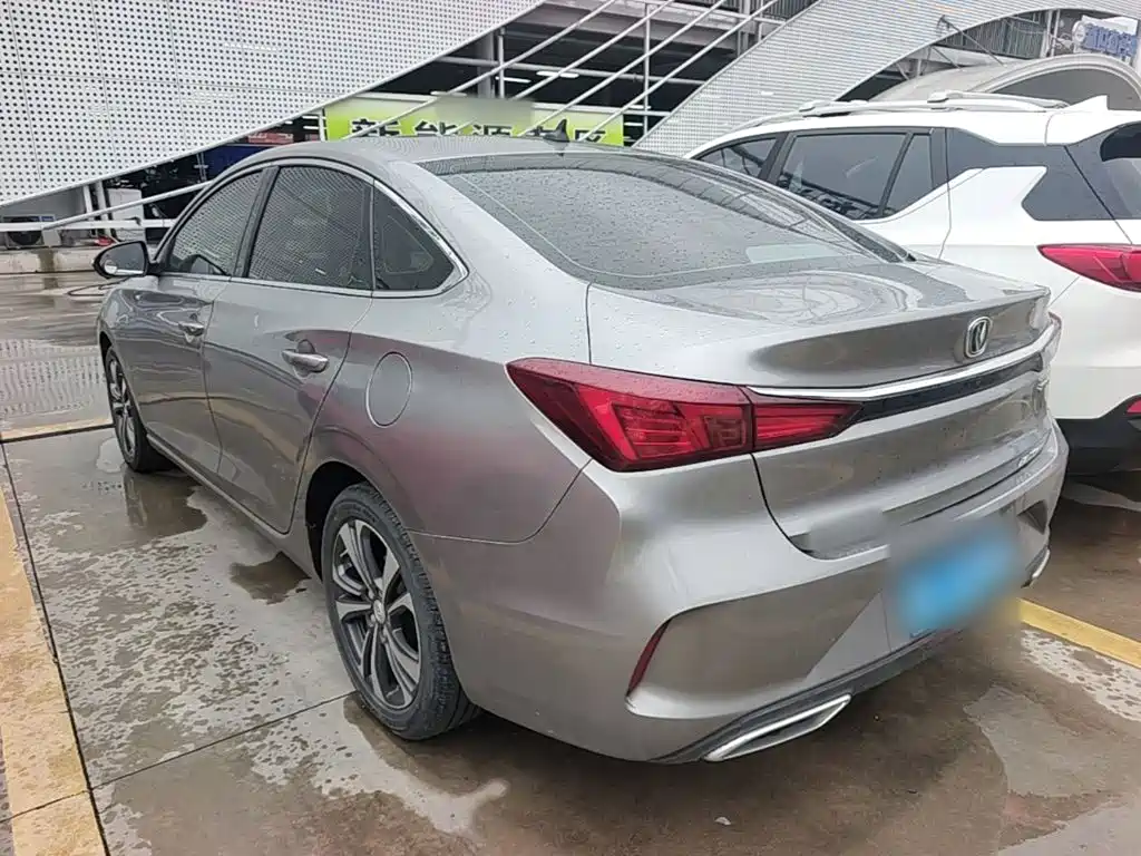 Changan Eado — миниатюра 5