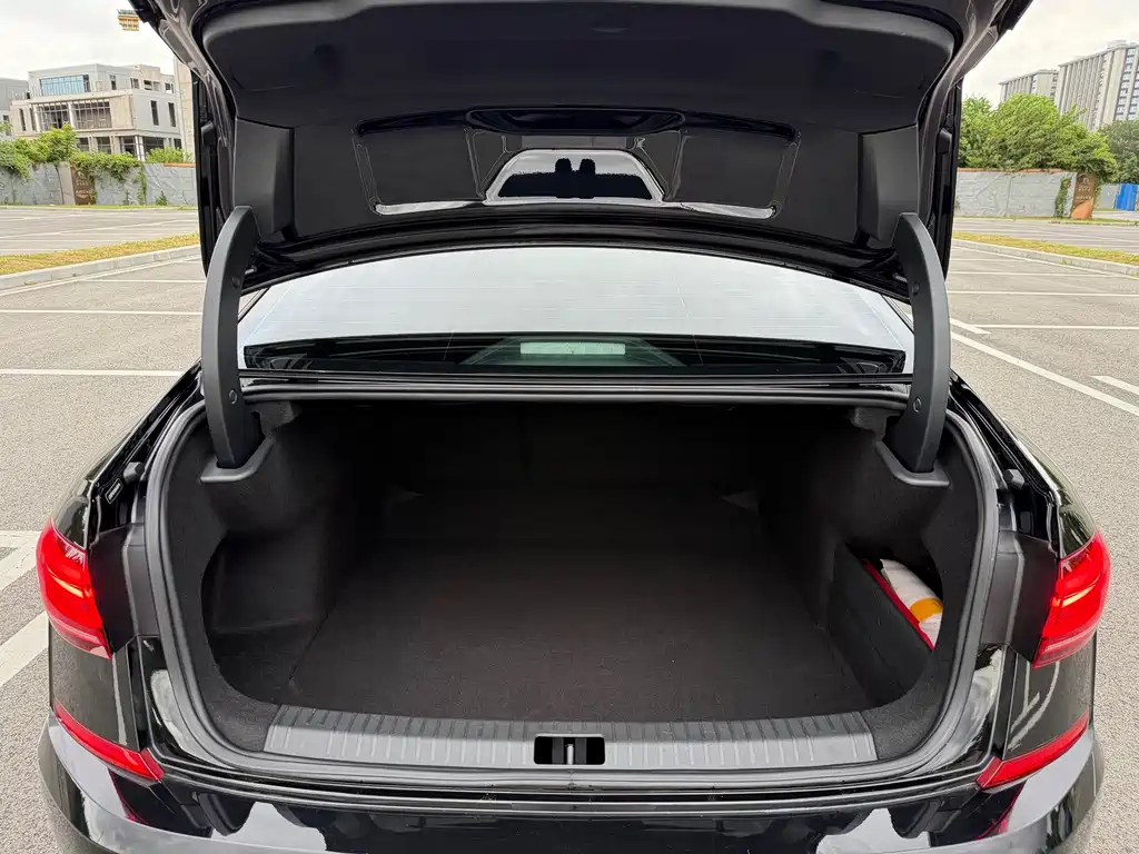 Volkswagen Passat — миниатюра 21