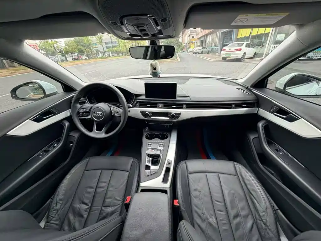 Audi A4L — миниатюра 10