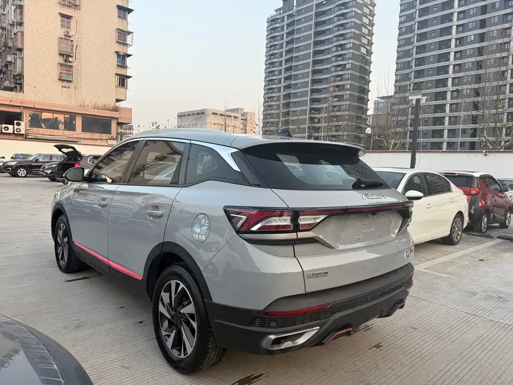 DONGFENG AX7