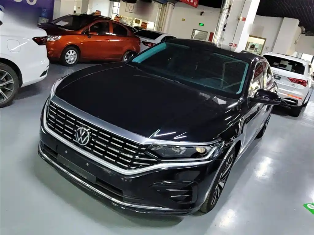 Volkswagen Passat 2022
