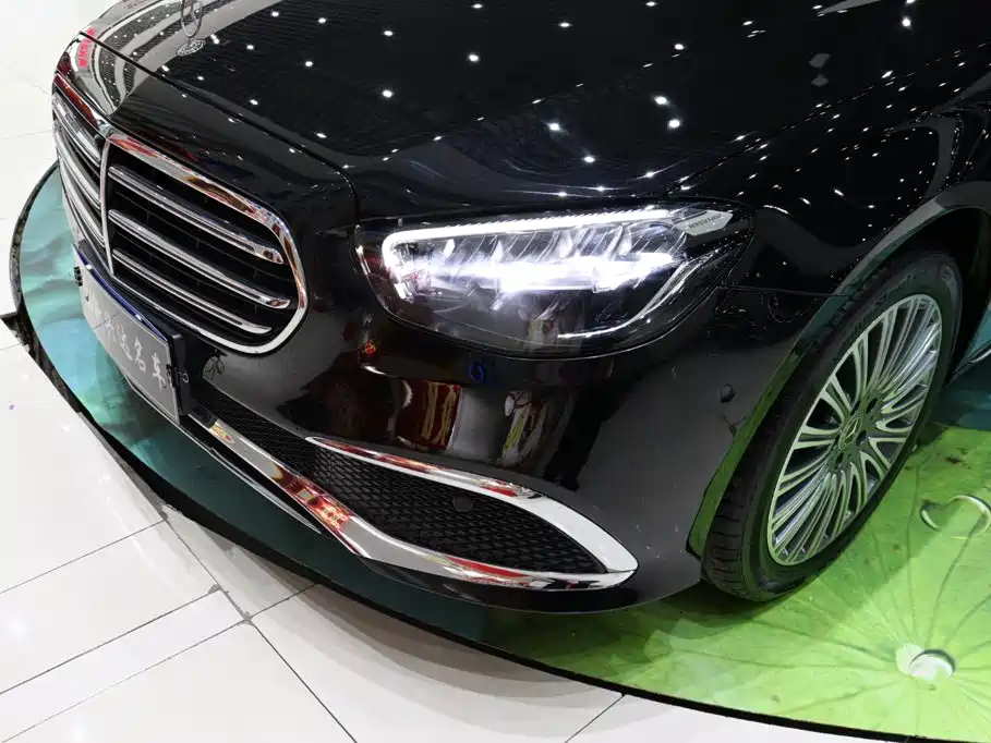 Mercedes-Benz E-Class — миниатюра 25