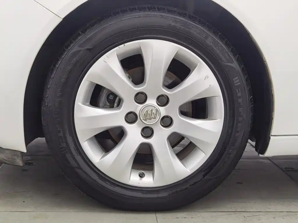 Buick Regal — миниатюра 17