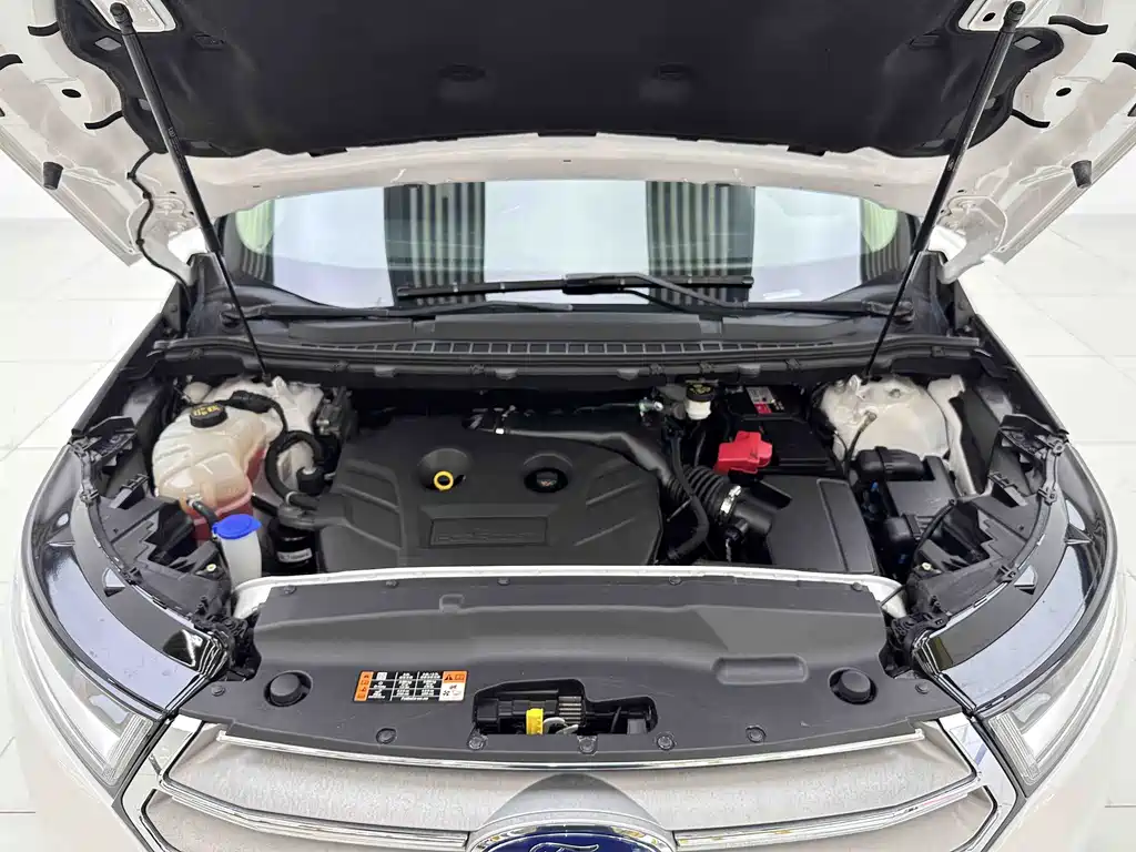 Ford Edge — миниатюра 9