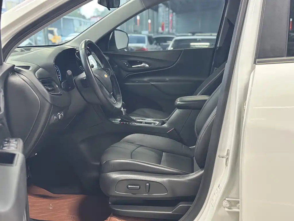Chevrolet Equinox — миниатюра 4