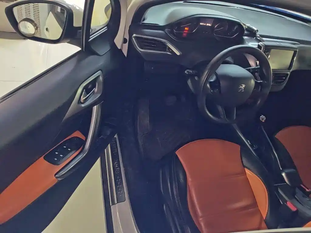Peugeot 2008 — миниатюра 16