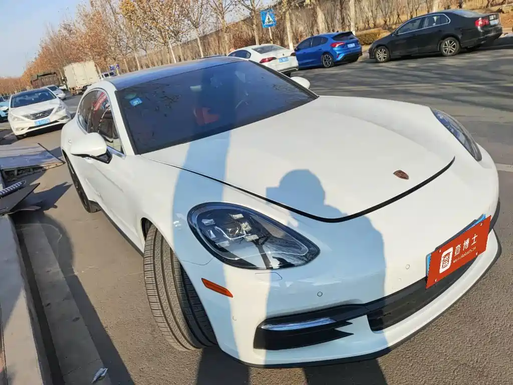 Porsche Panamera — миниатюра 2