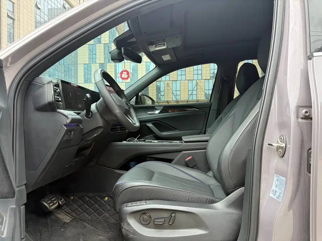 Volkswagen Tiguan L — миниатюра 9
