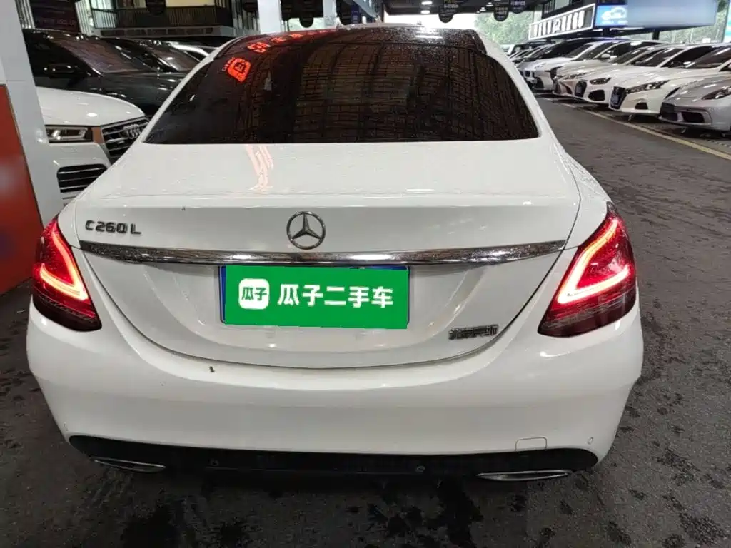 Mercedes-Benz C-Class — миниатюра 6