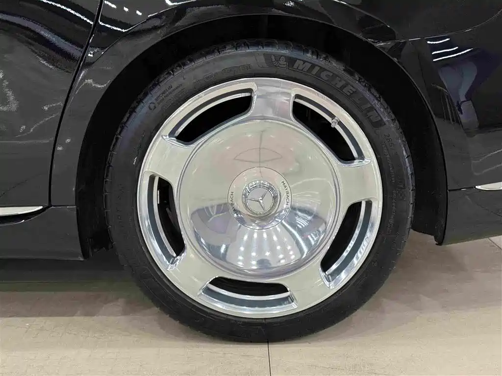 Mercedes-Benz S-Class — миниатюра 6