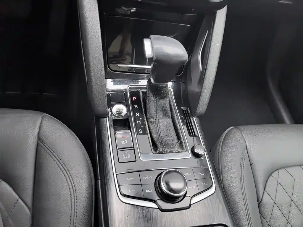 Borgward BX7 — миниатюра 13