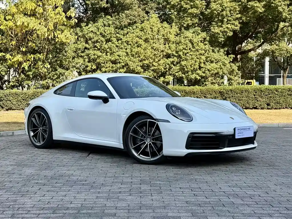 Porsche 911 2023