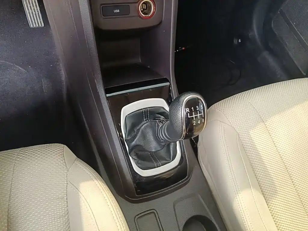 Baojun 310W — миниатюра 14