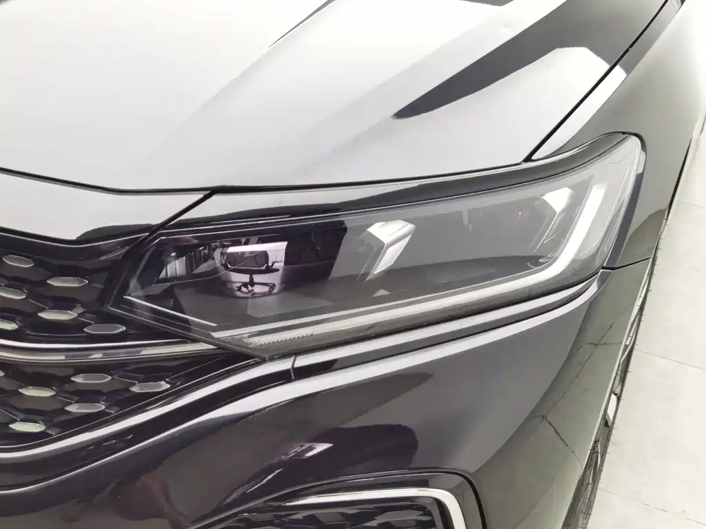 Volkswagen Passat — миниатюра 7