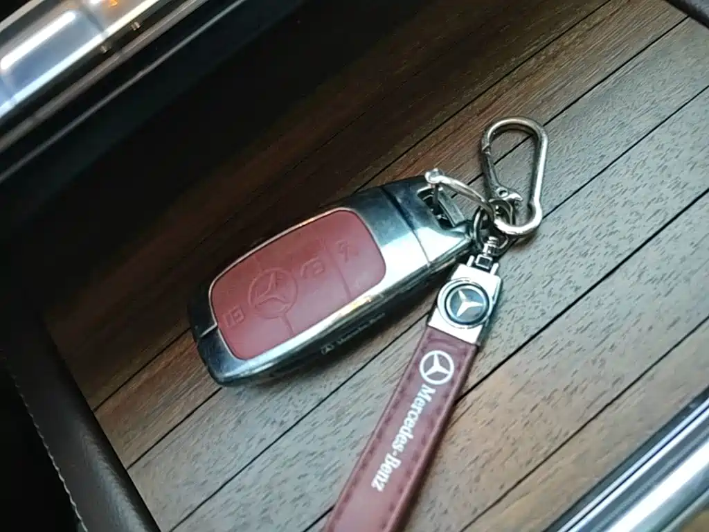 Mercedes-Benz GLE New Energy — миниатюра 9