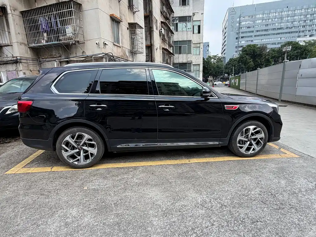 Hongqi Hongqi HS7 — миниатюра 6