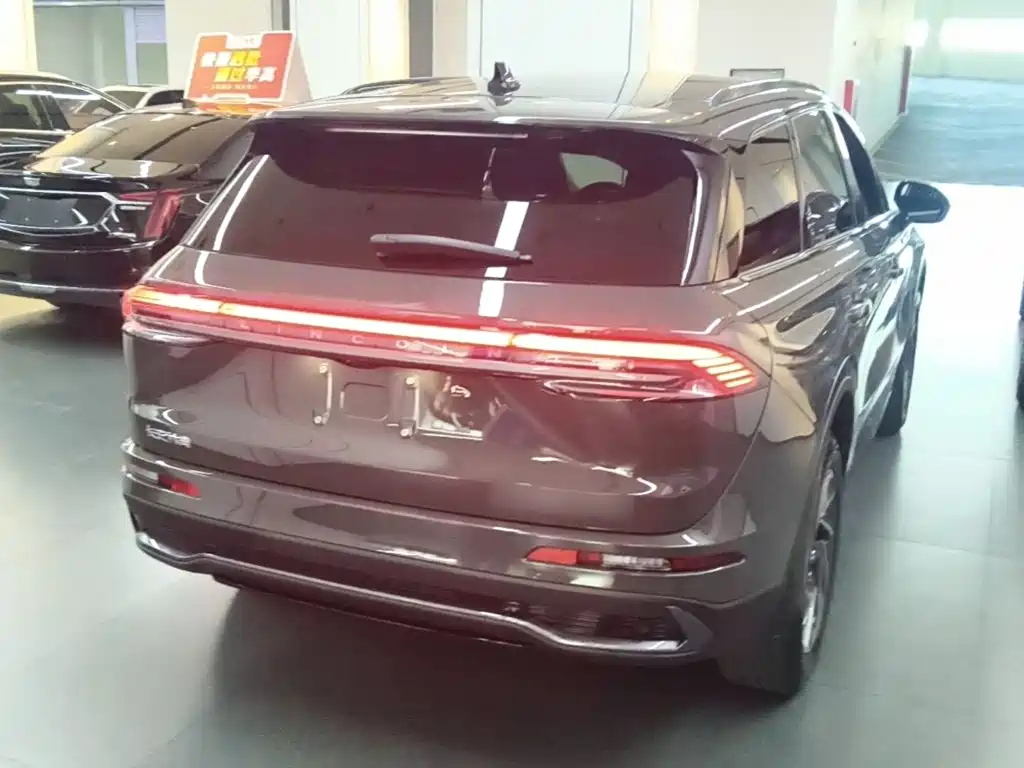 Lincoln Corsair — миниатюра 7