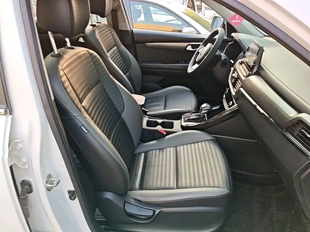 Kia Sportage — миниатюра 25