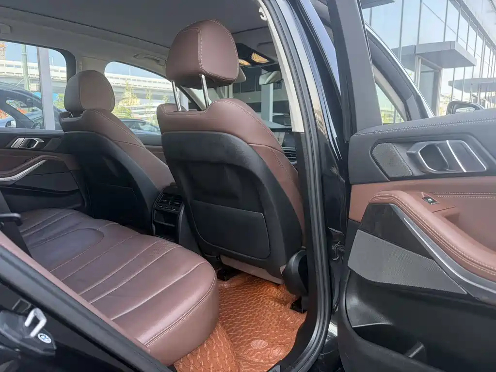 BMW X5 (Import) — миниатюра 9