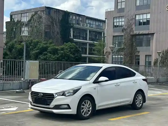 Hyundai Verna