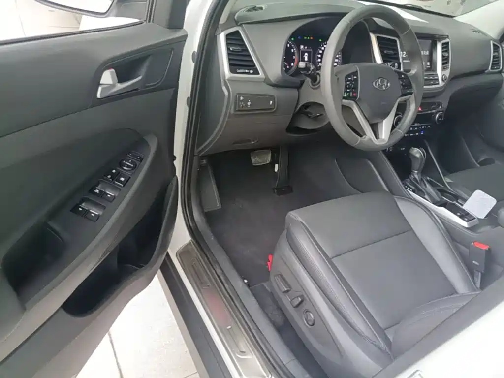 Hyundai Tucson — миниатюра 16