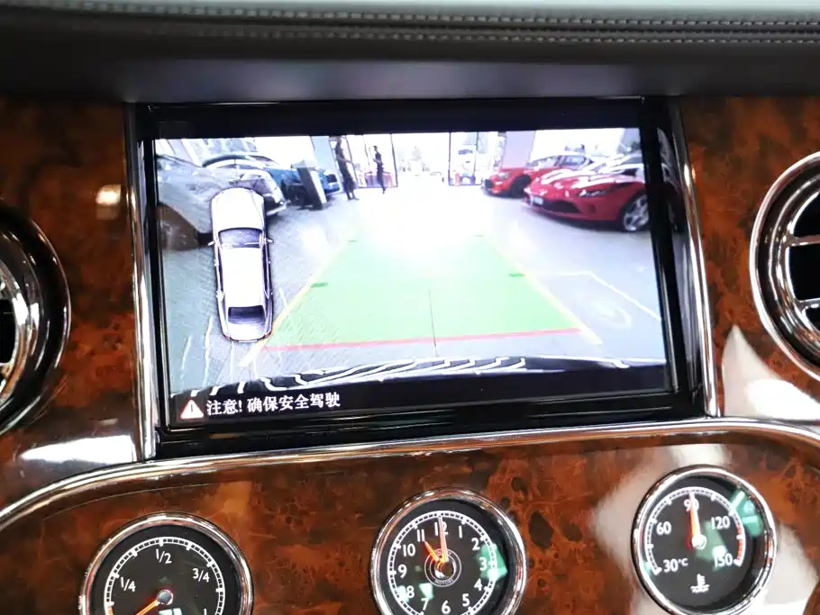 Bentley Mulsanne — миниатюра 14