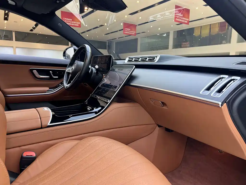 Mercedes-Benz S-Class — миниатюра 11