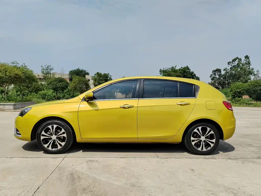 Geely Emgrand — миниатюра 5