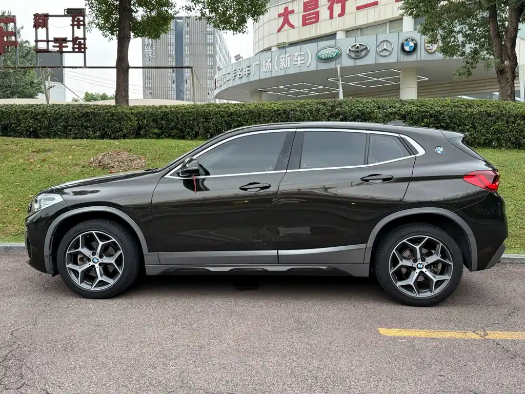 BMW X2 (Import) — миниатюра 3