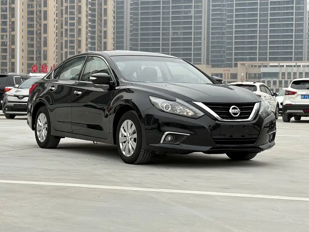 Nissan Teana — миниатюра 3