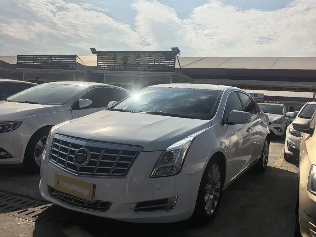 Cadillac XTS 2015
