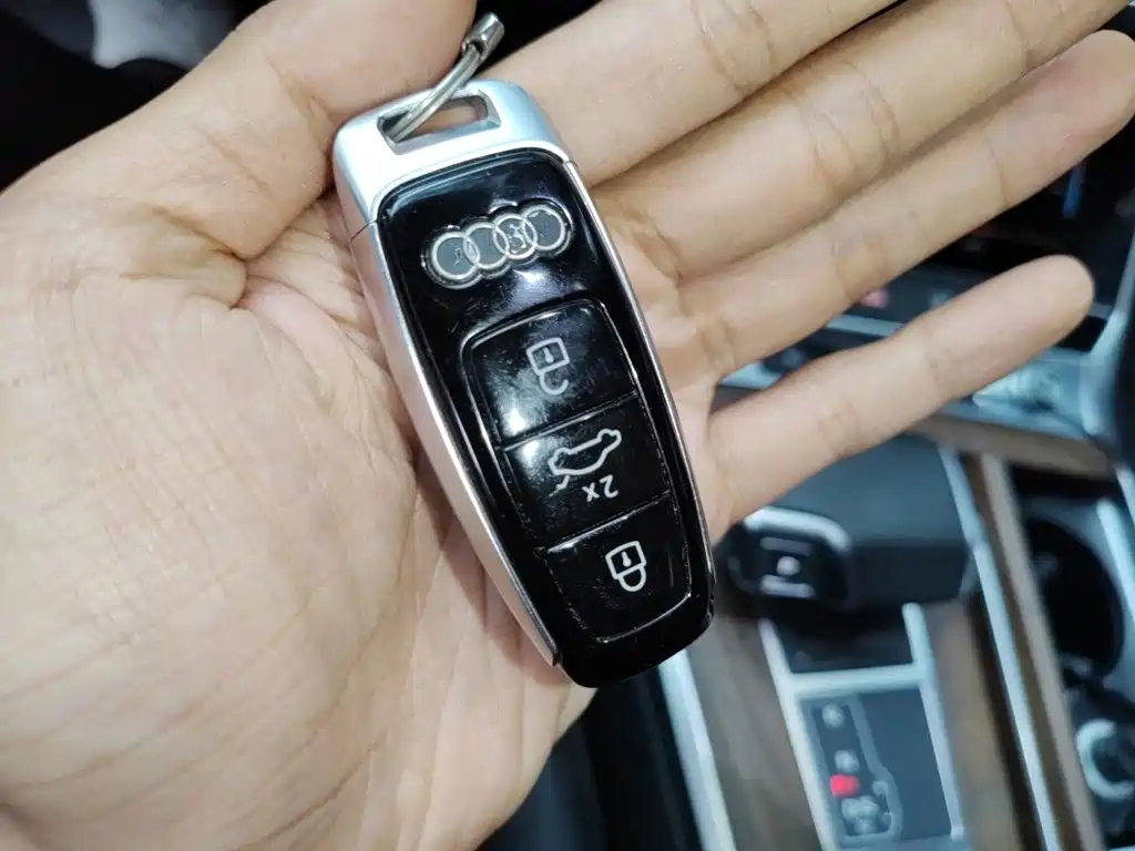 Audi A6L — миниатюра 9