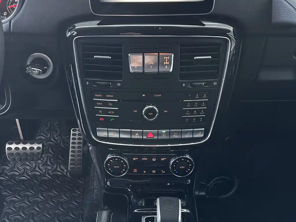 MERCEDES-BENZ G CLASS