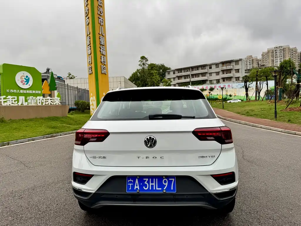 Volkswagen T-Roc — миниатюра 13