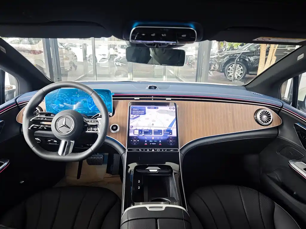 Mercedes-Benz EQE 2025 500 4MATIC
