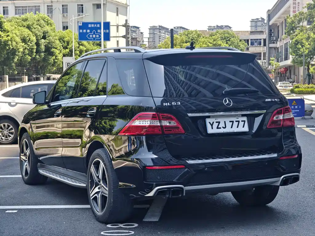Mercedes-Benz M A MG M AMG 2014 AMG ML 63