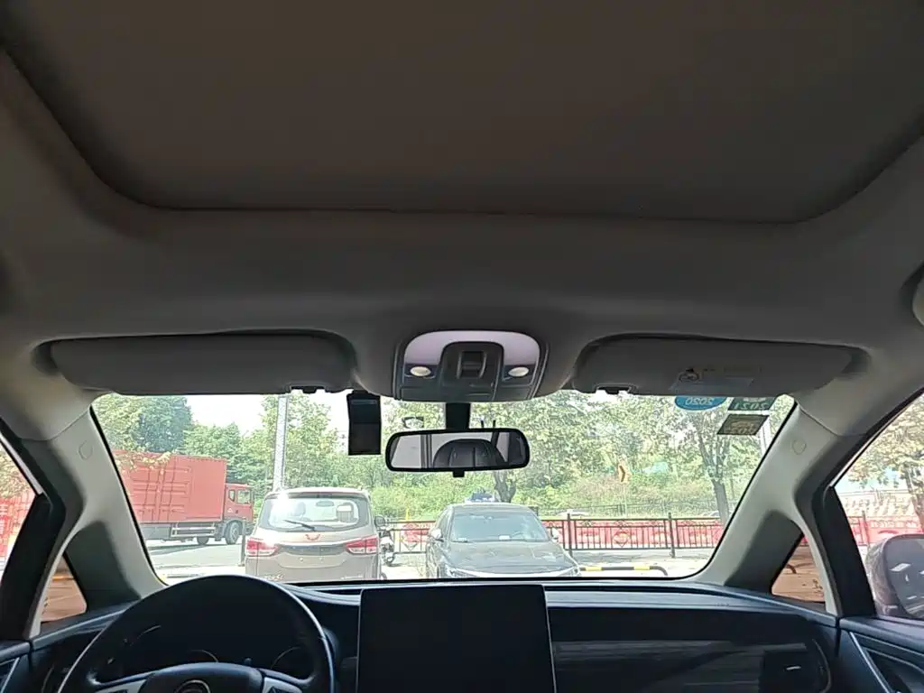BYD MAX — миниатюра 18
