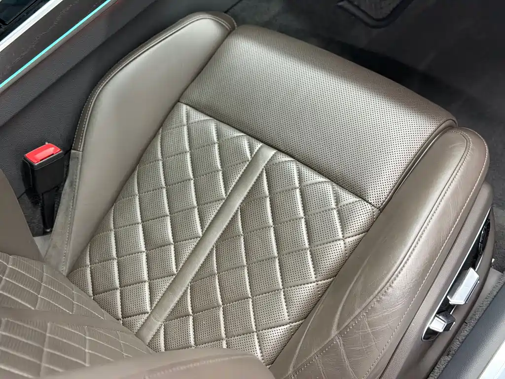Audi A8 — миниатюра 14