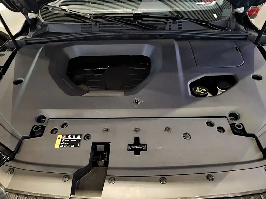 Roewe RX5 — миниатюра 20
